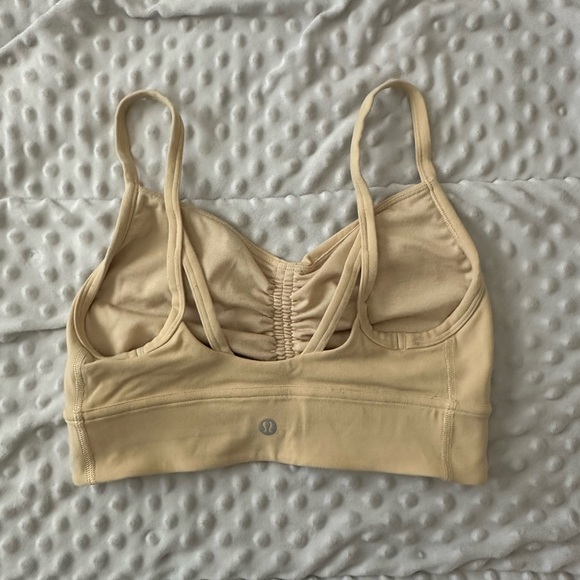 Lululemon sports bra - Picture 3 of 3
